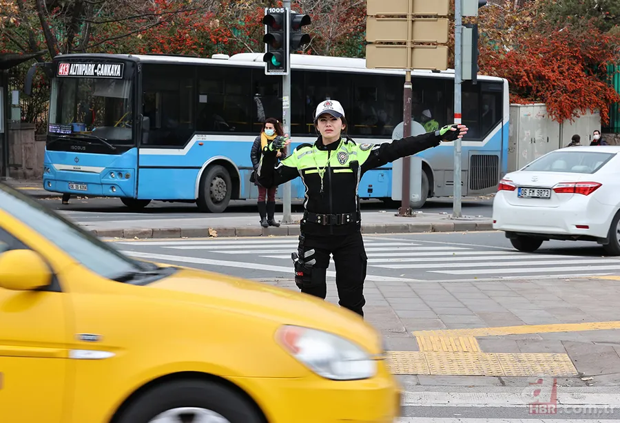 Trafikte yeni dönem başlıyor! Caydırıcı cezalar geliyor! Madde madde yeni trafik cezaları 2