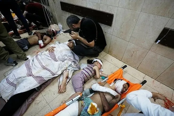 Katil İsrail'in Nusayrat Katliamı sonrası sokaklar ölülerle doldu! Netanyahu'nun talimatıyla 3 kampa birden saldırı