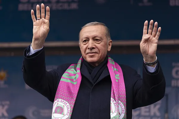 Başkan Erdoğan’dan Isparta ve Burdur’da önemli açıklamalar: Enflasyon düştükçe emekliye ve işçiye yansıtacağız