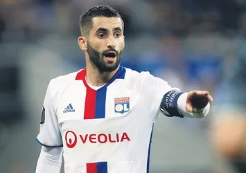 Beşiktaş, Maxime ​Gonalons'a kancayı taktı!