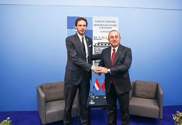 Dışişleri Bakanı Mevlüt Çavuşoğlu’ndan NATO toplantısı öncesi peş peşe önemli temaslar