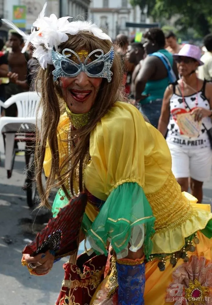Dünyanın en tanınmış karnavalı Brezilya'da başladı 22