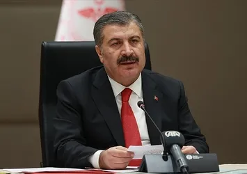 Sağlık Bakanı Fahrettin Koca'dan sağlık çalışanlarına yönelik açıklama