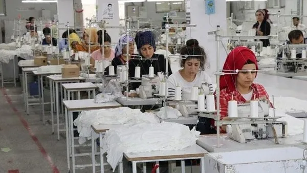 Milyonlarca çalışan haber bekliyordu! Koronavirüs nedeniyle işten çıkarılan veya ücretsiz izne ayrılanlar...