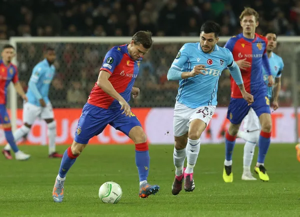 trabzonspor-avrupa-defterini-kapatti-basele-karsi-avantaji-koruyamadik-1677188644830.jpg Trabzonspor Avrupa defterini kapattı! Basel'e karşı avantajı koruyamadı - 2