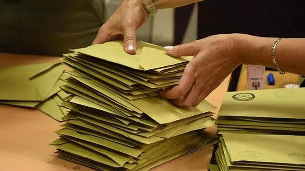 tarihi-14-mayis-secimlerine-sayili-gunler-kaldi-hangi-siyasi-parti-lideri-nerede-oy-kullanacak-1683661136458.jpeg 13. Cumhurbaşkanı için heyecan dorukta! Türkiye sandık başında - 3