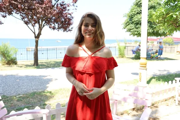 Hercai dizisinin Yaren'i İlay Erkök'ten samimi itiraf: Ünümü kullandığım oluyor - 2