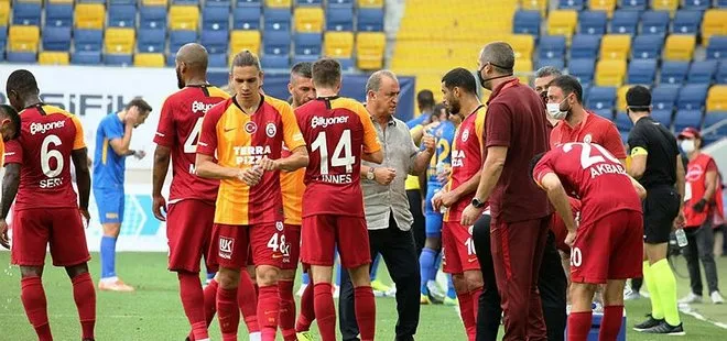 Son dakika: Galatasaraylı 5 futbolcuya para cezası