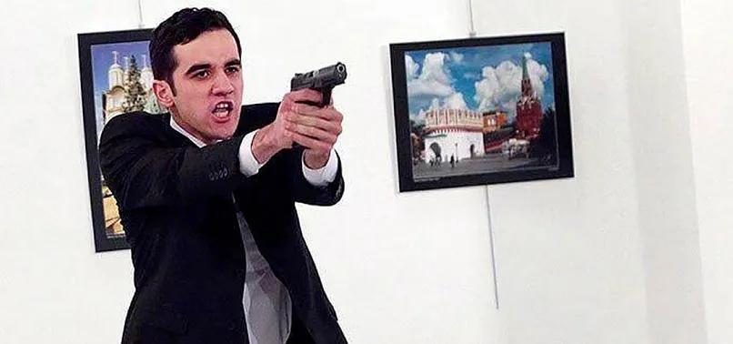 Karlov'un katili dikkatleri başka yöne çekmek için bu notu bırakmış