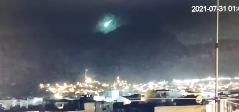 Son dakika: İzmir’de meteor mu düştü? İzmir meteor düşmesi ne zaman oldu? Meteor göktaşı düşmesi nedir?