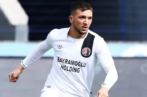 fenerbahce-brahim-darriyi-kadrosuna-katti-1595674932744.jpg Fenerbahçe Brahim Darri'yi kadrosuna kattı! - 1