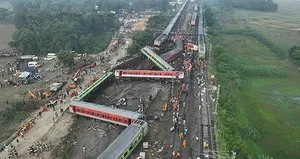 Hindistan’da tren kazasında can kaybı artıyor