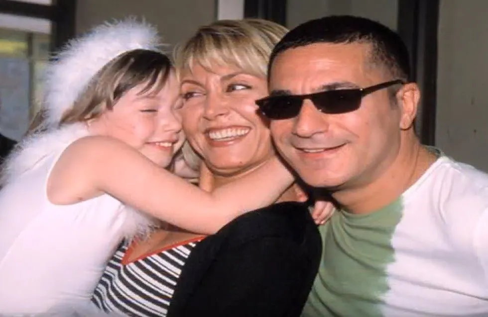 https://iaahbr.tmgrup.com.tr/2dad28/0/0/0/0/0/0?u=https://itkv.tmgrup.com.tr/album/2018/12/06/unlulerin-eski-esleri-ve-sevgilileri-1544080387017.jpg
