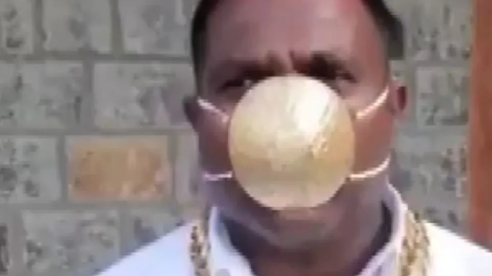 Son dakika: 30 bin TL’lik maske ile koronavirüsten korunan iş adamı |Video