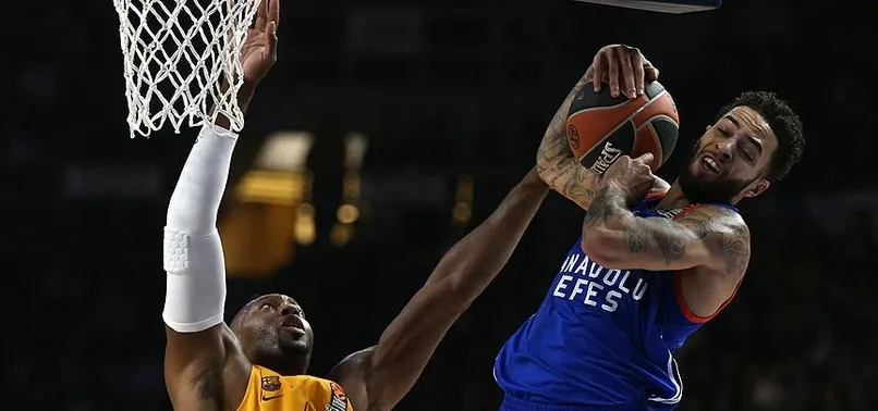 Anadolu Efes, Barcelona Lassa deplasmanında