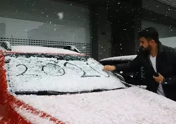 Ankara'da kar yağışı etkili oluyor