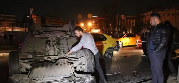 Araç sürücüsü takla attığı araçtan burnu bile kanamadan çıktı - 1