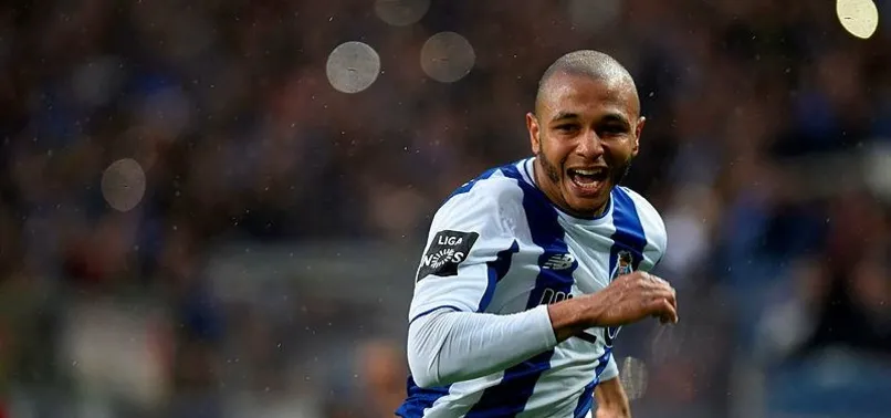 Fenerbahçe, Cezayirli oyuncu için resmi girişimlere başladı