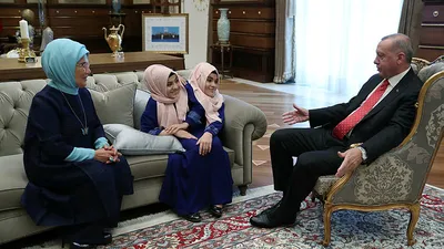 Başkan Erdoğan, siyam ikizlerini kabul etti | Video