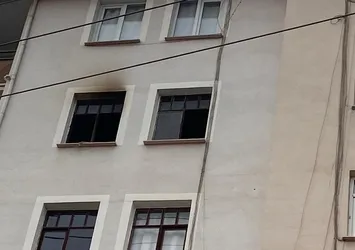 Kocaeli’de şarj edilen akü patladı! Ev kullanılamaz hale geldi