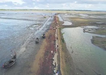 Arakanlı Müslümanların ölüm yolu
