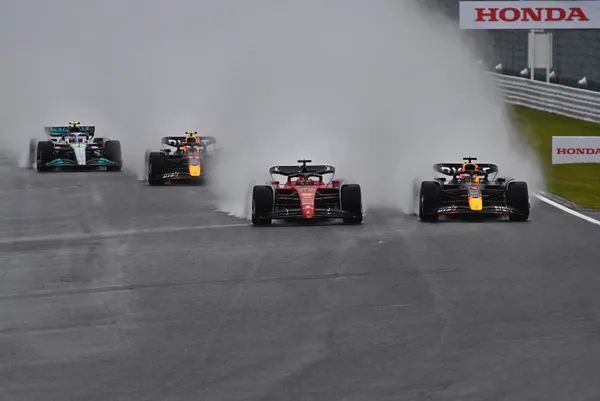 Max Verstappen, 2022 Formula 1 Dünya Şampiyonu oldu!