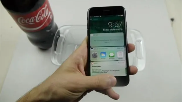 Iphone 7’yi buzluğa attı!