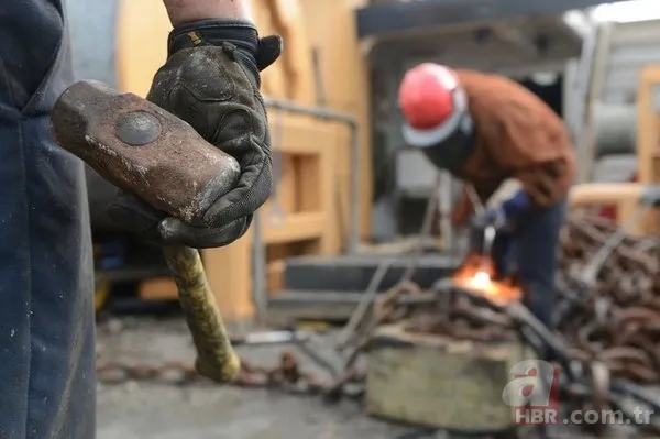 300 bin geçici işçiye kadro müjdesi geldi! Bakan açıkladı, bugün Meclis'e geliyor! 6 ay ve daha uzun çalışan... 5