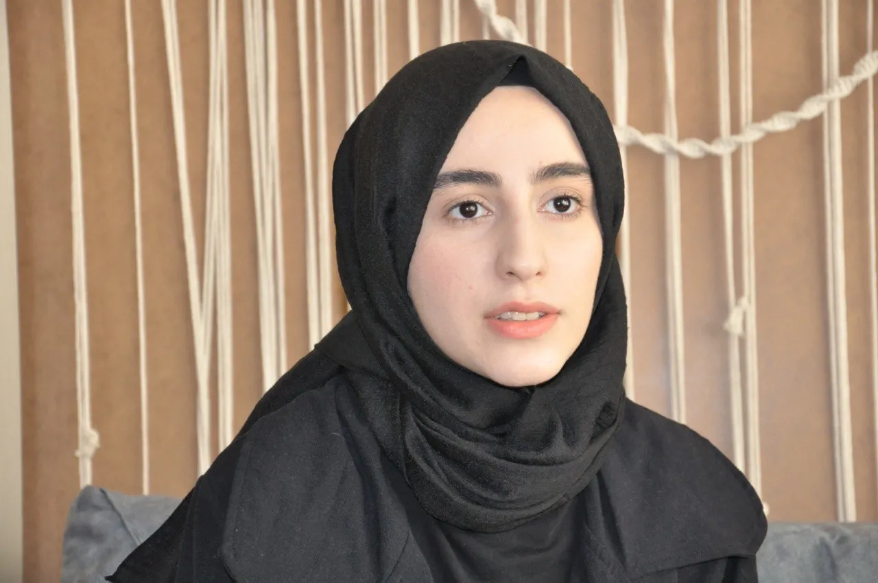 15 Temmuz darbe girişiminin en genç kahramanı Adviye Gül İsmailoğlu: Daha bir kız çocuğuyla baş edemediniz