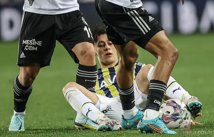 Fenerbahçeli taraftarlardan Ali Koç’a “istifa et” çağrısı! “Fener'i ne hale getirdin” 13