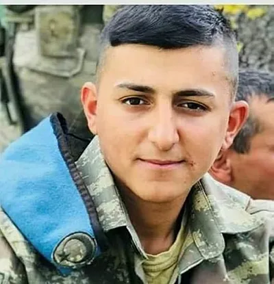 Son dakika: İdlib şehidi Piyade Uzman Onbaşı Eyüp Gülaştı son yolculuğuna uğurlandı! Şehidin 4 yaşındaki yeğeninden duygulandıran sözler...