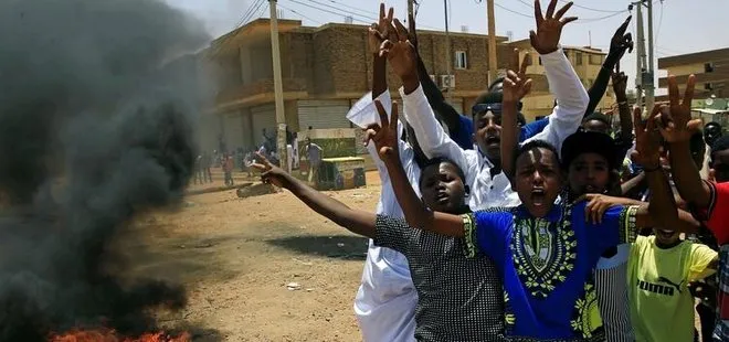 Sudanlı muhalifler ölü sayısının 100’ü geçtiğini iddia etti