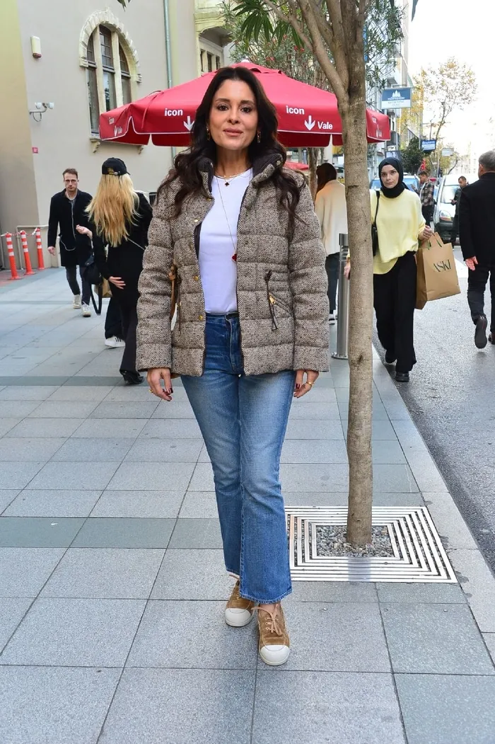 serdar-ortacin-klibinde-oynamisti-ilknur-soydas-baha-hala-karabiberim-diyorlar-1763193188769.jpg Kaynak: Sosyal medya