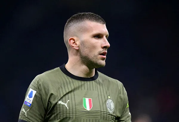 Son dakika | Beşiktaş'ın yeni transferi Ante Rebic İstanbul'a geldi - 1