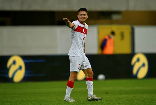 Trabzonspor ve Fenerbahçe ile anılan Cengiz Ünder'in menajerinden flaş açıklama - 1