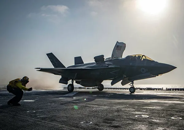 Japonya'nın F-35B savaş uçakları iniş ve kalkış testine girdi - 3