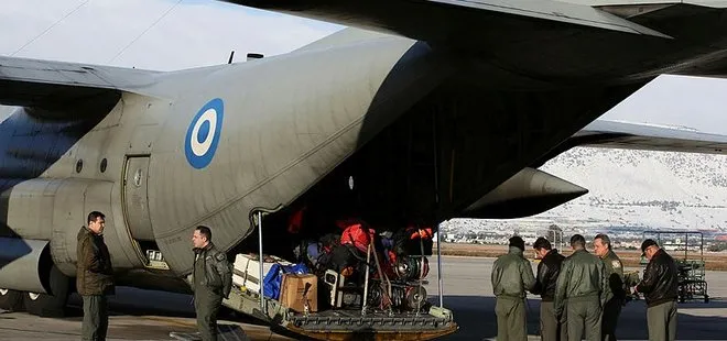 Yunanistan’dan Türkiye’ye 5 uçakla insani yardım malzemesi: Battaniye yatak muayenehane...