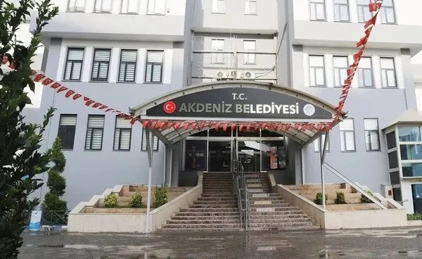 CHP'nin ateş çemberi Mersin'i sardı! Akdeniz ilçesini DEM'e bıraktılar! Tavşan adaya da tepkiler çığ gibi - 2