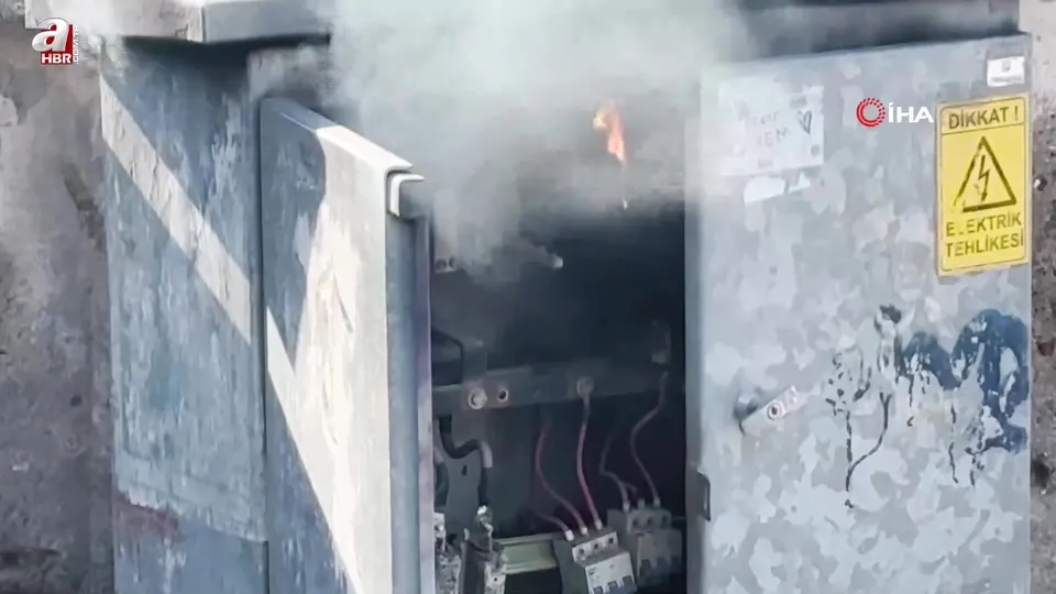 Elektrik panosundaki yangın korkuttu