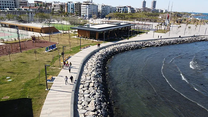 Yıkımın izleri siliniyor! Sağlıkta ve sosyal yaşamda yeni dönem - 7