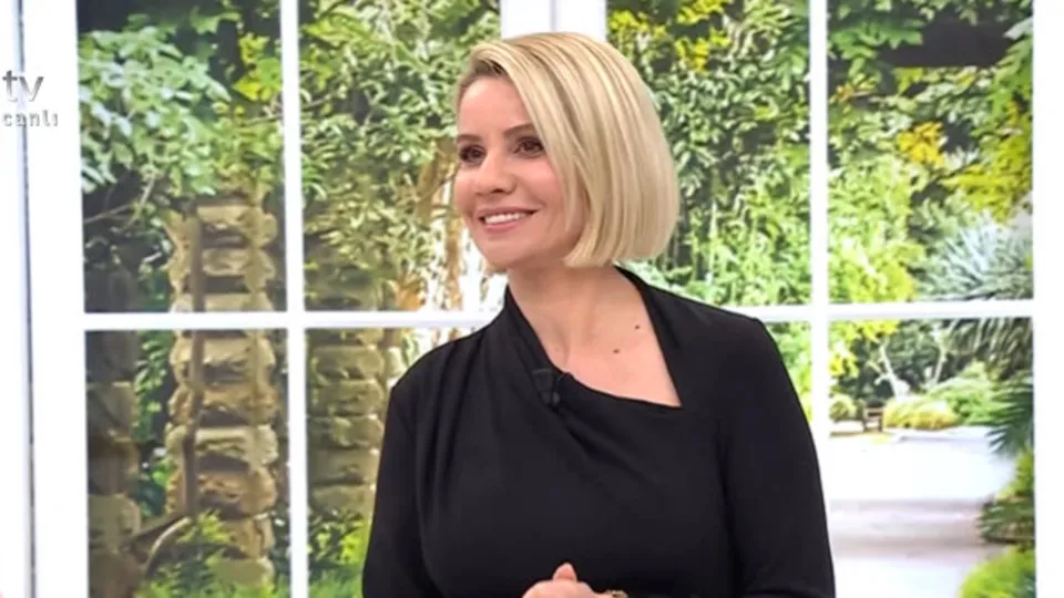 Esra Erol 30 Mart Perşembe canlı izle