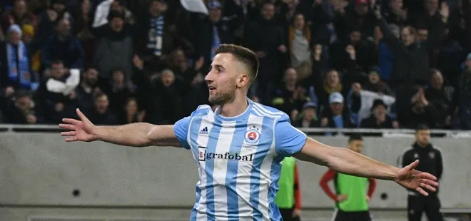 Beşiktaş’ta forvete son aday Sporar