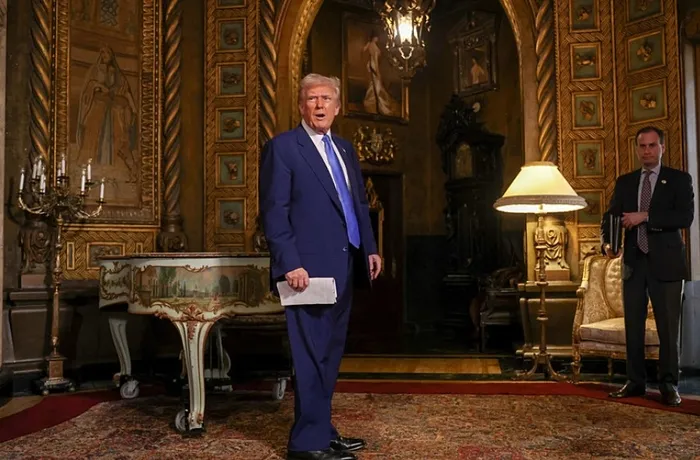 trumptan-dikkat-ceken-ukrayna-cikisi-avrupalilar-baksin-1739943346145.jpg ABD Başkanı Donald Trump Mar-a-Lago'da gündemi değerlendirdi. (AFP)