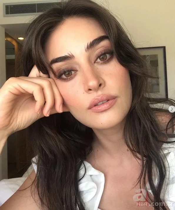 Ünlü oyuncu Esra Bilgiç Twitter’da kendisi ile ilgili iddialara tokat gibi yanıt verdi! Esra Bilgiç'ten sert tepki! Meğer okula... 5