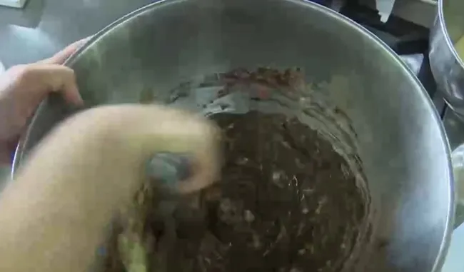 Şeker yerine pekmez kullananlar dikkat! Defalarca pişirilmesi çok zararlı