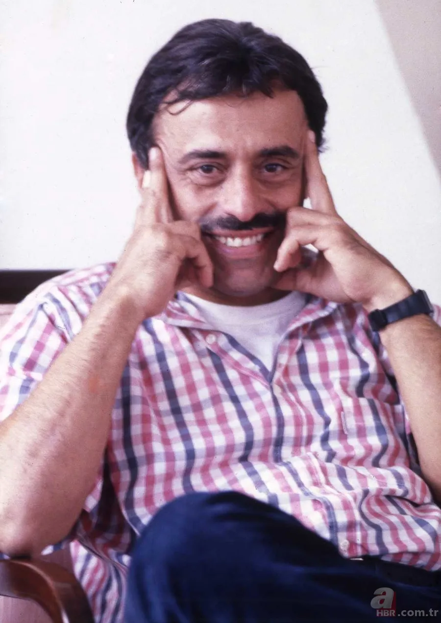 54 yıllık eşi Süt Kardeşler'in Afife'siymiş! 82 yaşındaki Şevket Altuğ bakın kiminle evli... 4