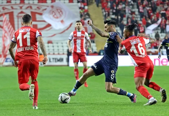 Antalyaspor 1-1 Fenerbahçe MAÇ SONUCU ÖZET - Süper Lig 21. hafta karşılaşması - 1