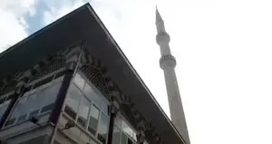Erdoğan, Rize Sahil Camii’nde Kur’an okudu