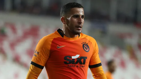 Son dakika: Galatasaray’da Omar Elabdellaoui hastaneye kaldırıldı! Havai fişek elinde patladı