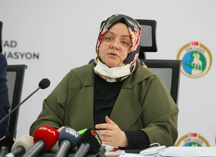 Son dakika: İzmir’e giden bakanlardan AFAD Koordinasyon Merkezi’nde flaş açıklamalar